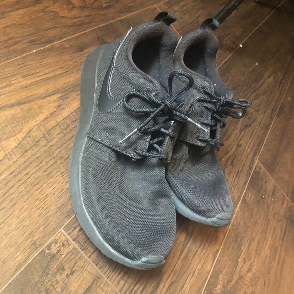 Nike Roshe One- Women’s